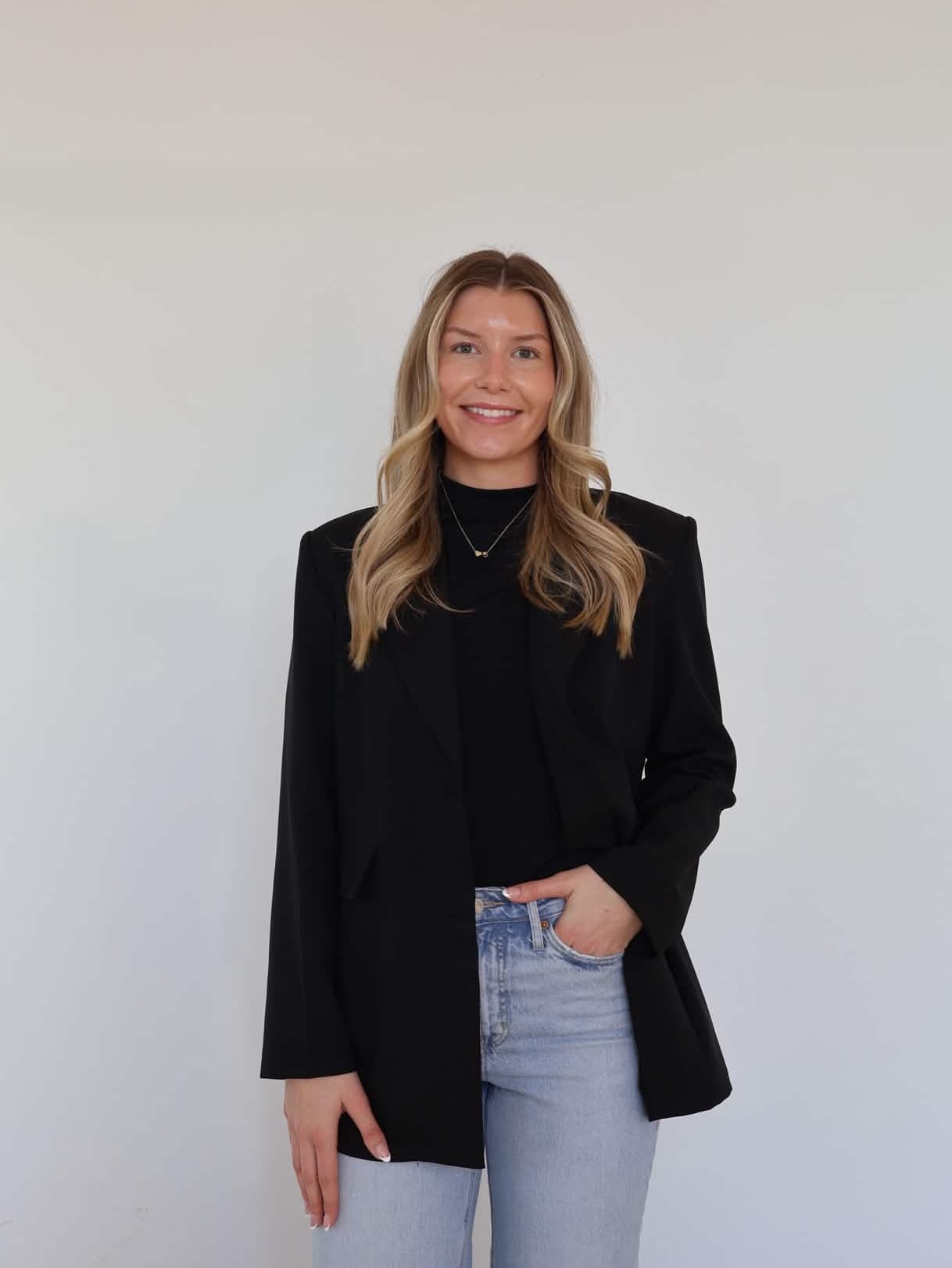 Mary Wunderlich, Real Estate Agent